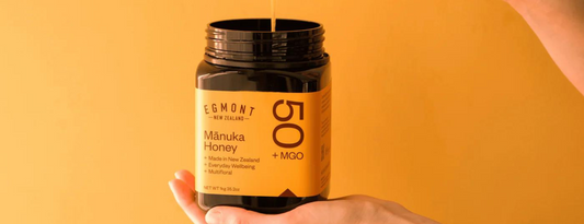 Comment utiliser le miel de Manuka - image d'en-tête